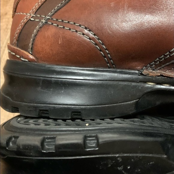 CLARKS ESCALADE STEP Sienna Brown LightweightLeather Flexible Soles 10 1/2 M - Picture 5 of 5